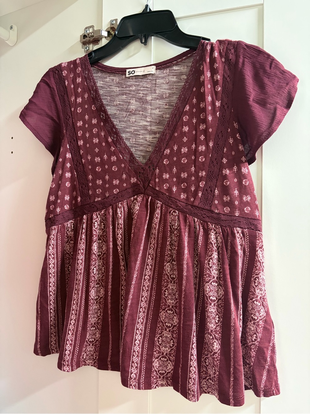 SO Burgundy V-Neck Boho Peasant Tunic